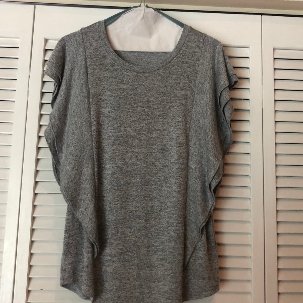 Grey top